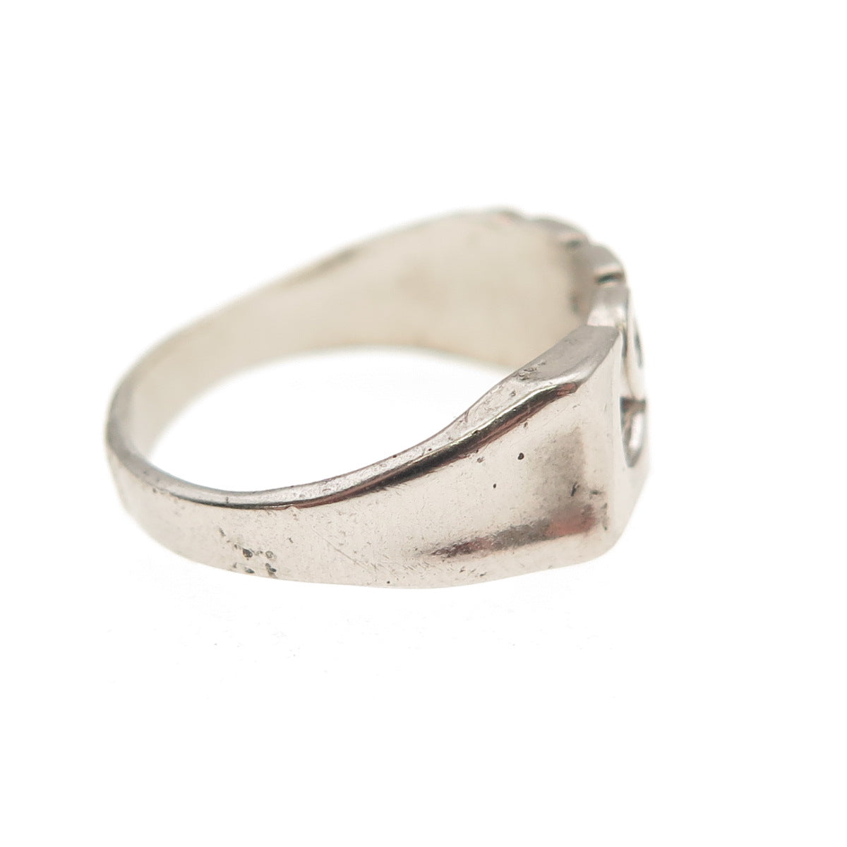 925 Sterling Silver Vintage Love Oxidized Ring Size 5 (missing stone)