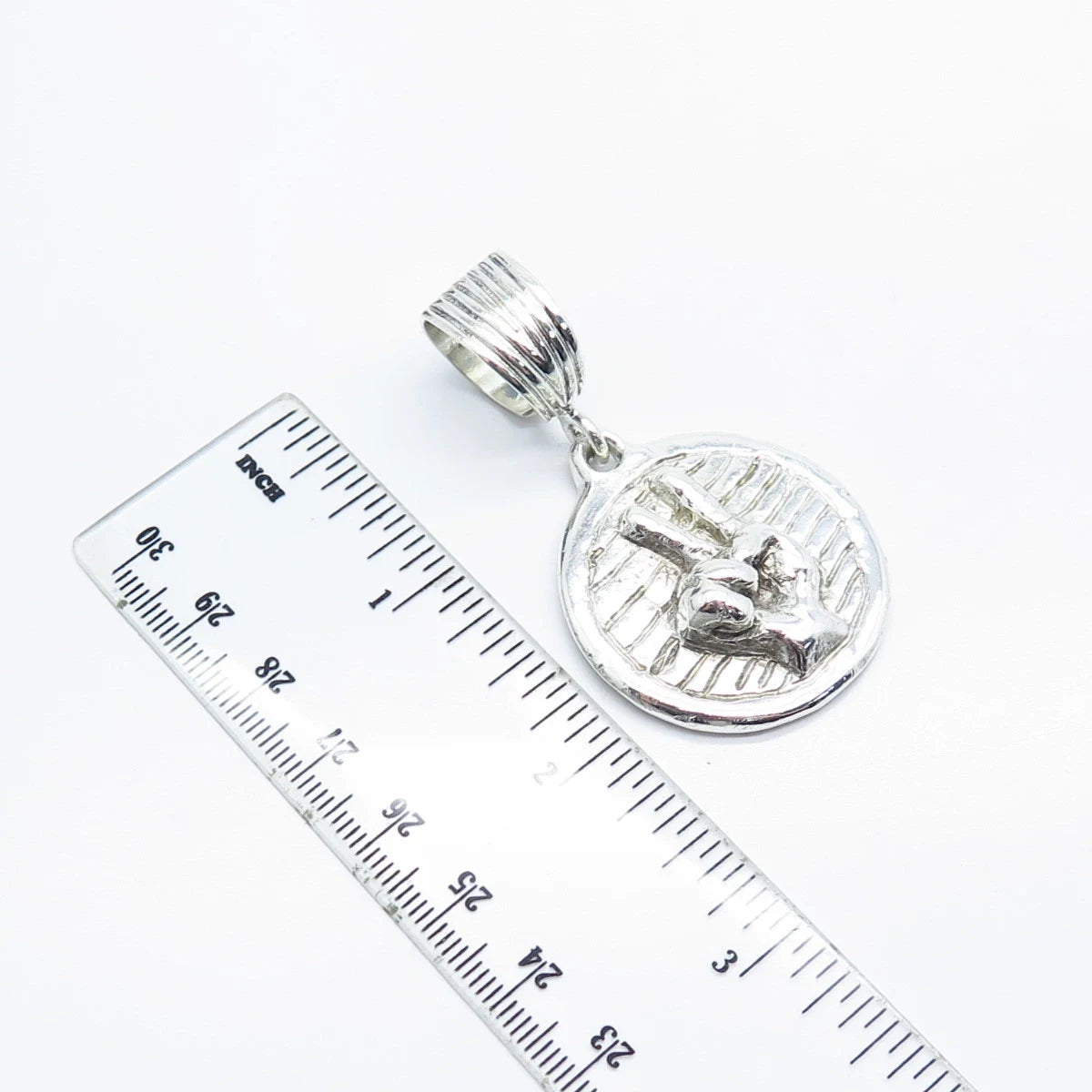 925 Sterling Silver Vintage Hand Peace Sign Pendant
