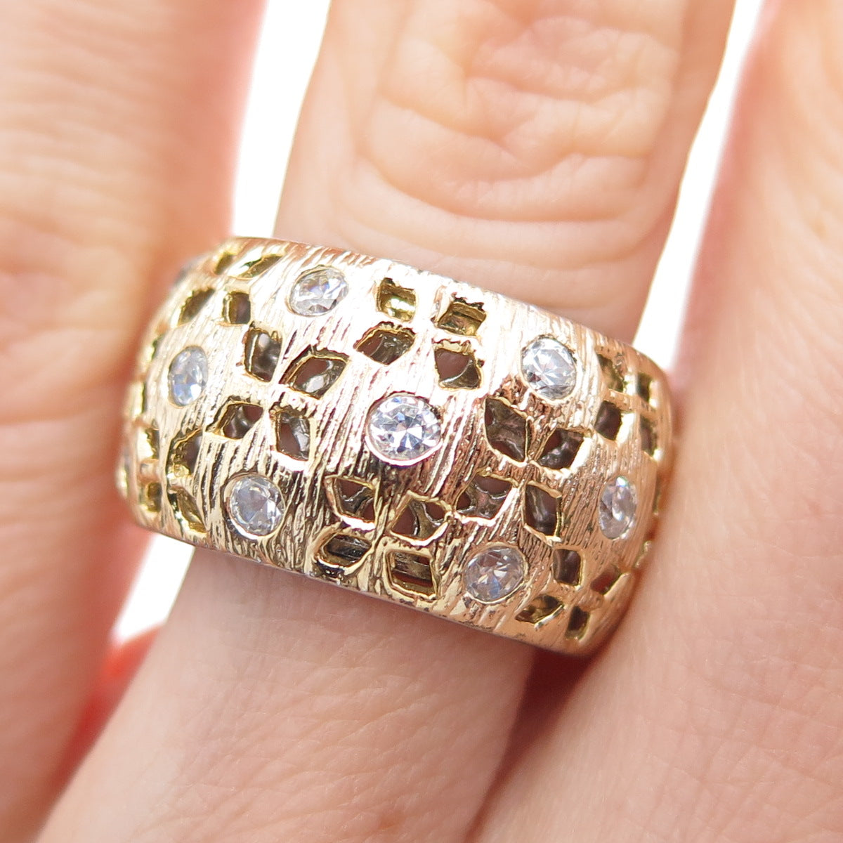 925 Sterling Silver 2-Tone Vintage Round-Cut C Z Flower Band Ring Size 6