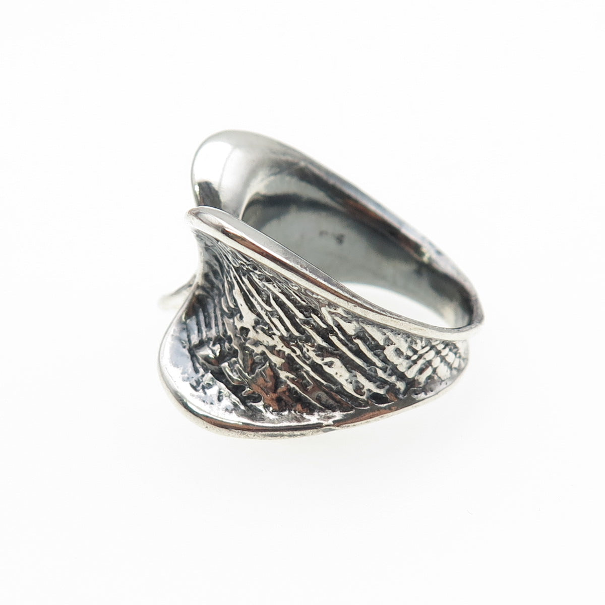 925 Sterling Silver Vintage Modernist Hug Oxidized Ring Size 6.75