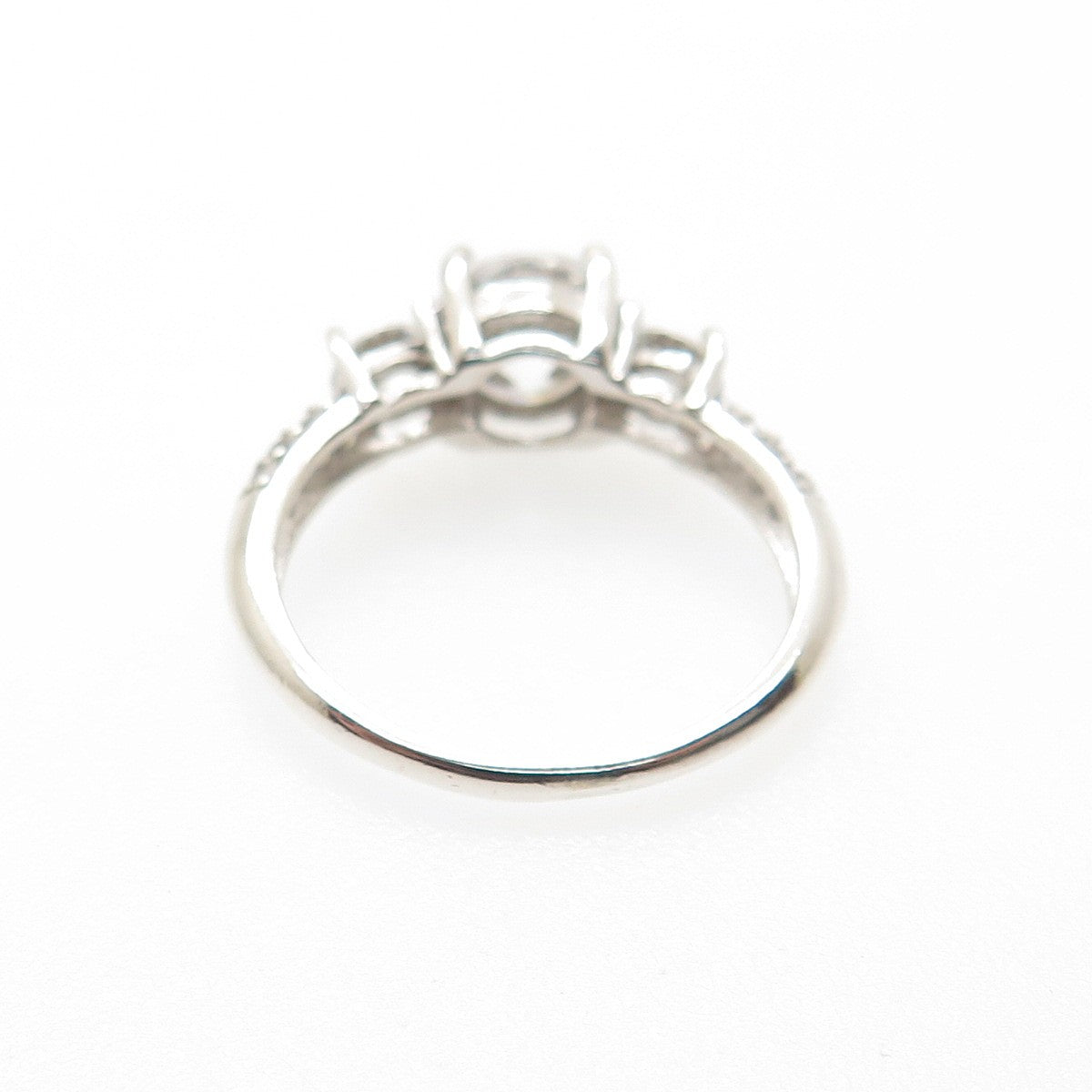 925 Sterling Silver Round-Cut C Z Engagement Ring Size 5.75