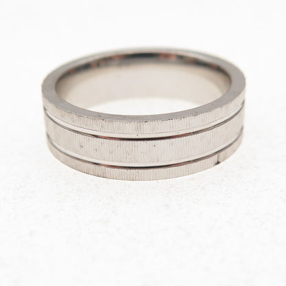 925 Sterling Silver Lined Band Ring Size 6.25