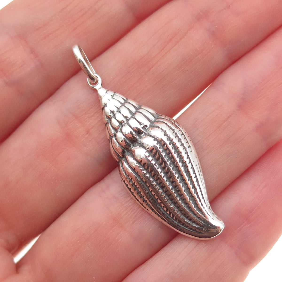 925 Sterling Silver Vintage Seashell Oxidized Charm Pendant
