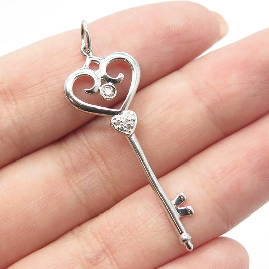 925 Sterling Silver Real Round-Cut White Diamond Heart Key Pendant