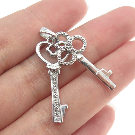 925 Sterling Silver Real Round-Cut Diamond Couple of Key Pendant