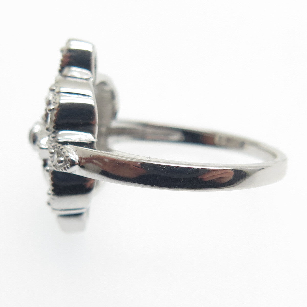 925 Sterling Silver Round-Cut C Z Floral Ring Size 6.25
