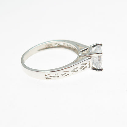 925 Sterling Silver Round-Cut C Z Engagement Ring Size 6
