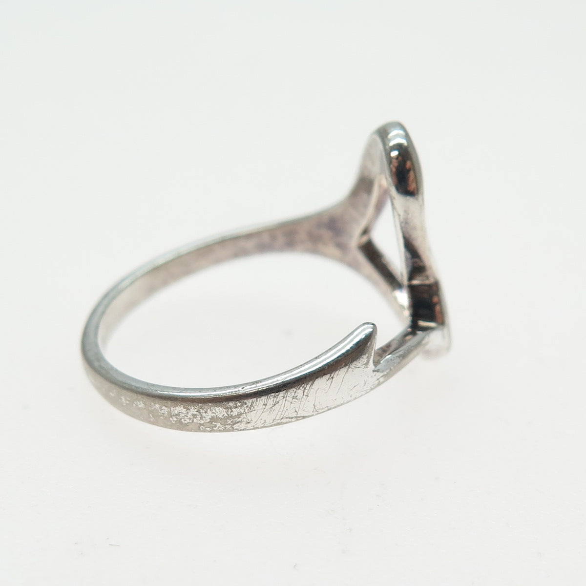 925 Sterling Silver Vintage Modernist Heart Ring Size 8
