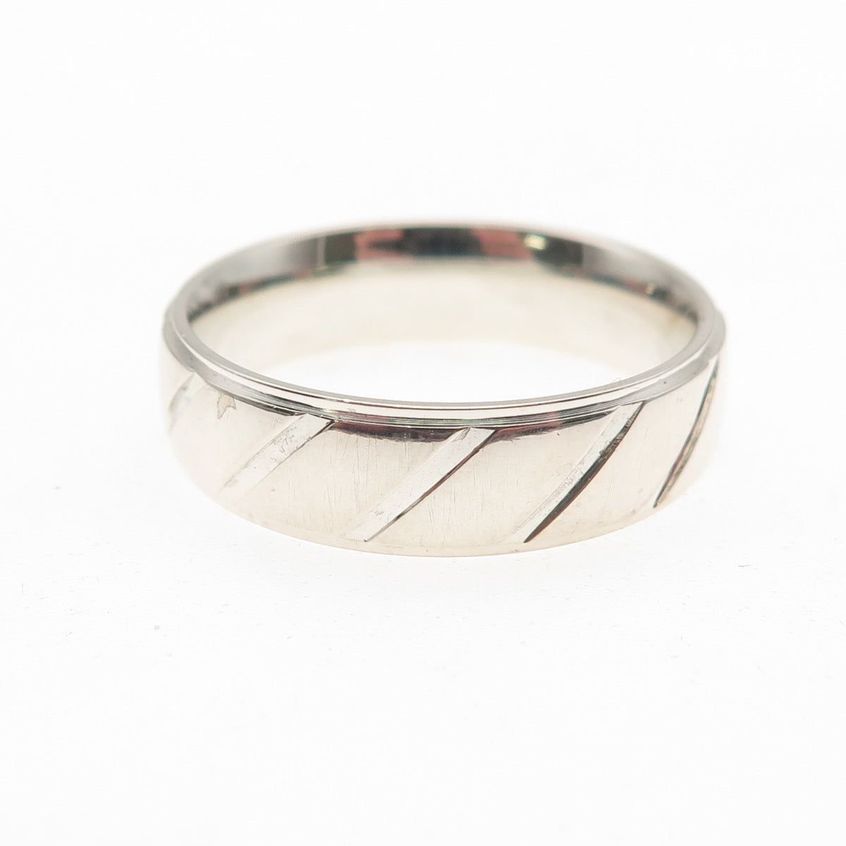 925 Sterling Silver Lined Band Ring Size 10.5