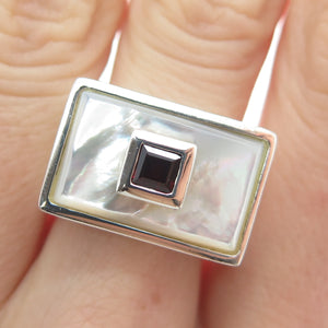 925 Sterling Silver Vintage Real Red Garnet & MOP Modernist Ring Size 7.75