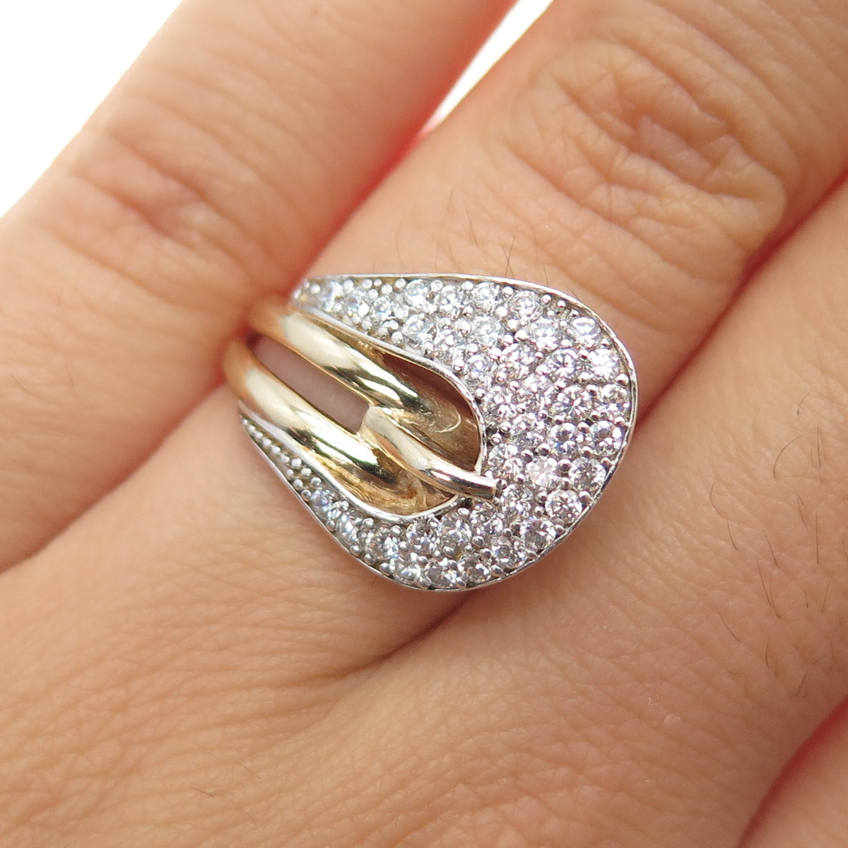 925 Sterling Silver 2-Tone Round-Cut C Z Buckle Ring Size 6.25