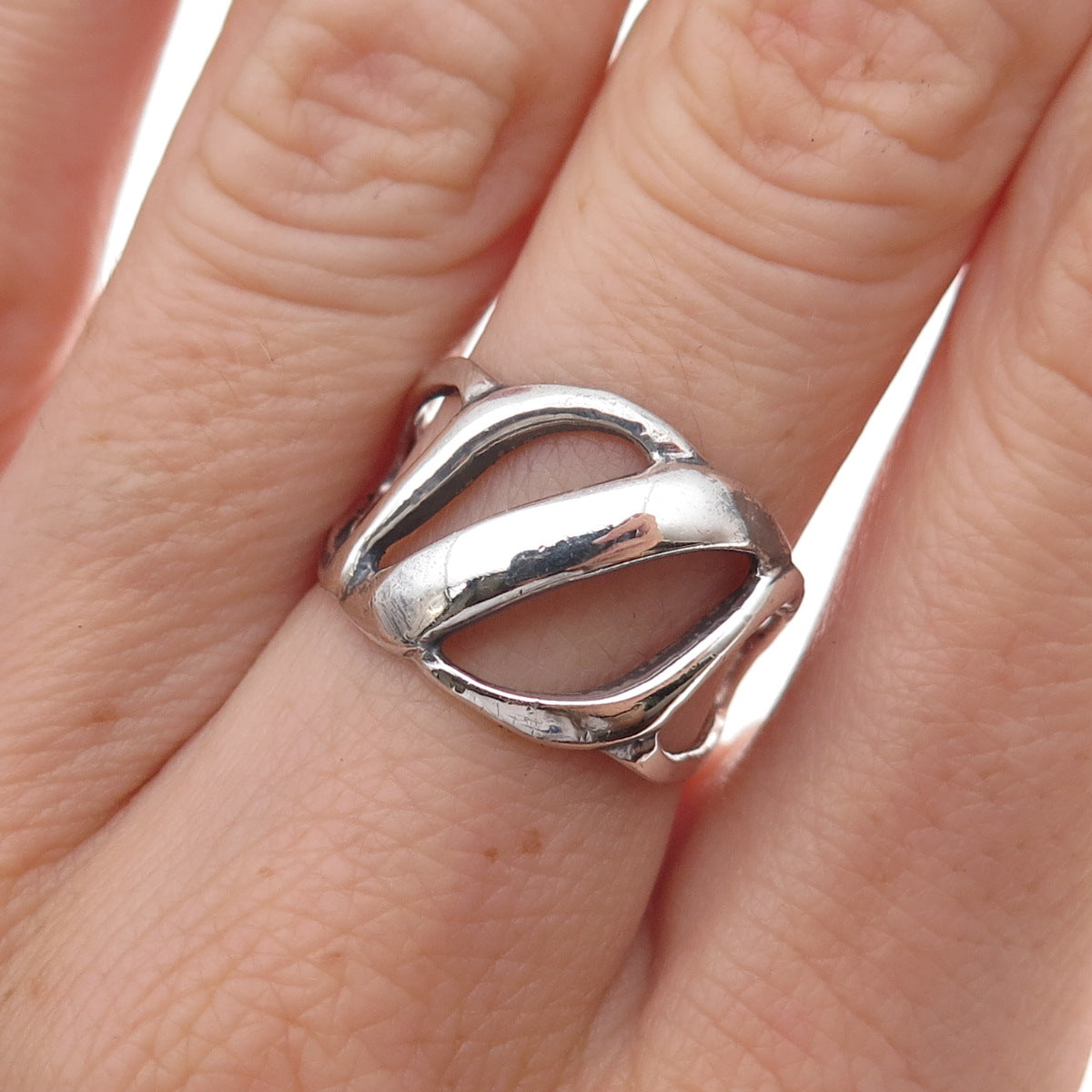 925 Sterling Silver Vintage Modernist Oxidized Ring Size 6.25