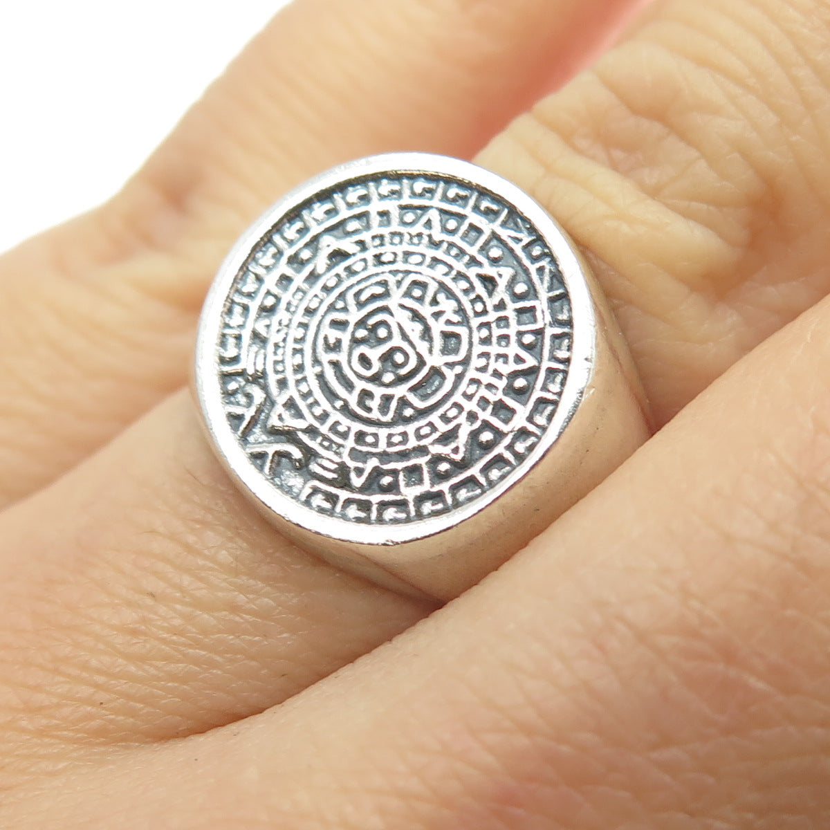 925 Sterling Silver Vintage Aztec Calendar Tribal Ring Size 7