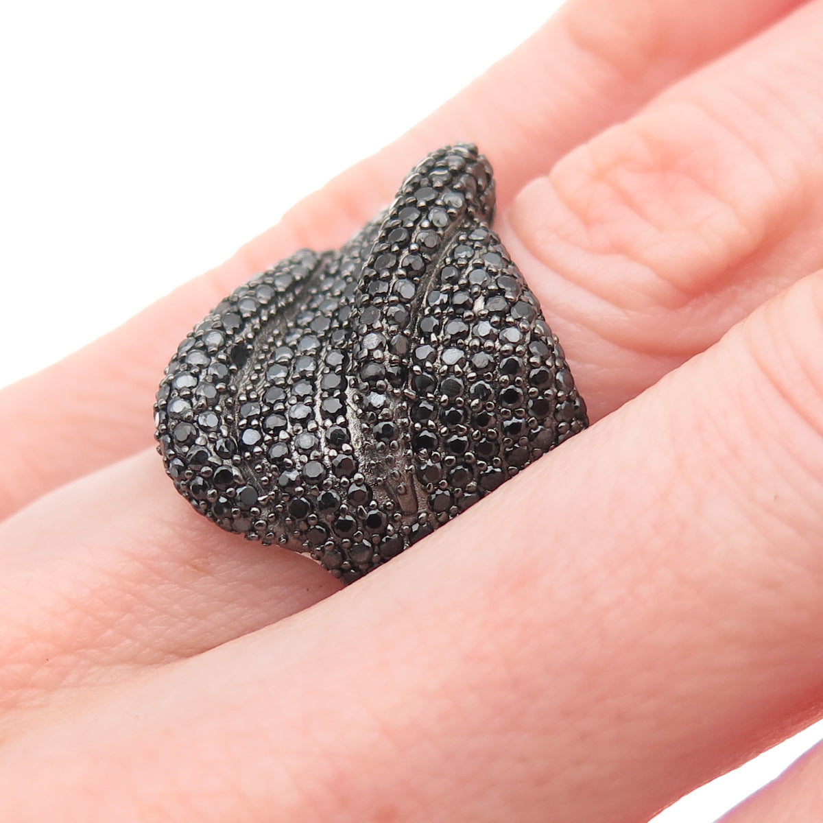 925 Sterling Silver Real Round-Cut Black Spinel Wavy Ring Size 5