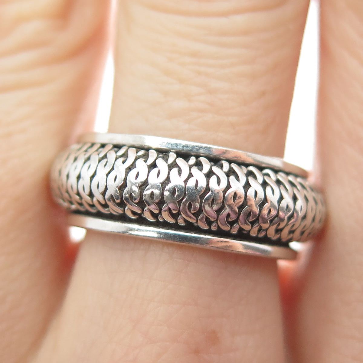 925 Sterling Silver Vintage Woven Oxidized Rotating Band Ring Size 7.5