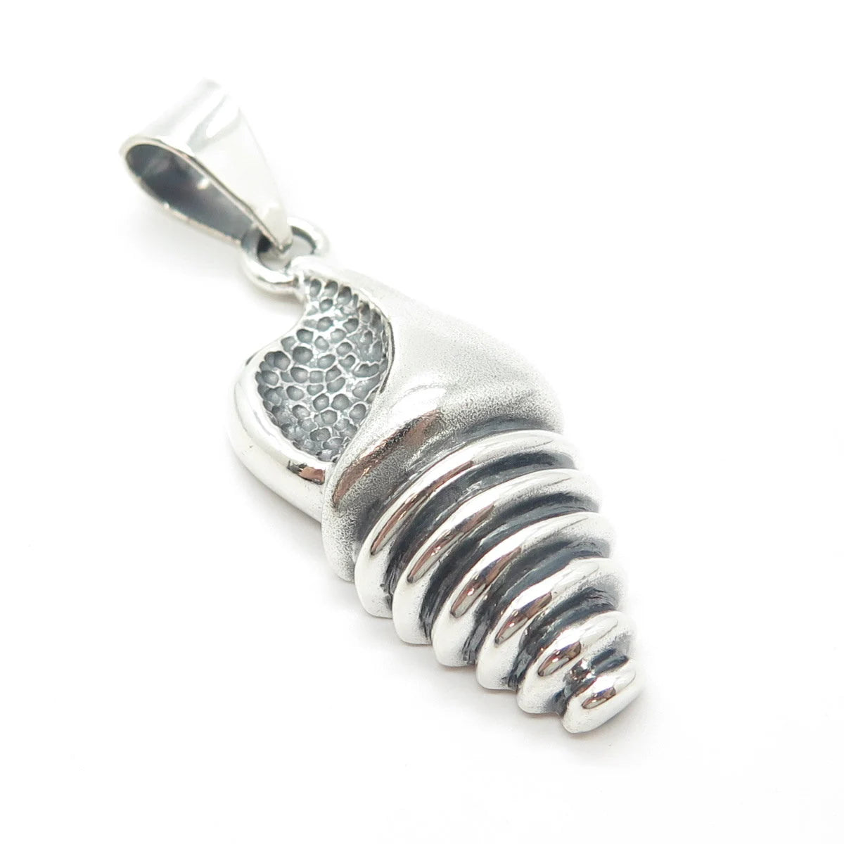 925 Sterling Silver Vintage Seashell Pendant