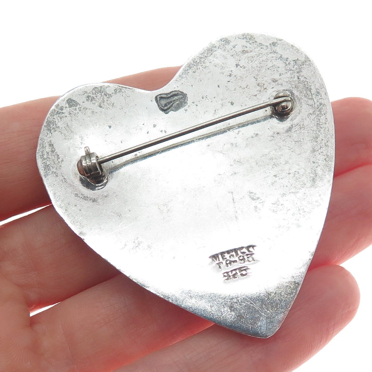 925 Sterling Silver Vintage Mexico Modernist Heart Oxidized Pin Brooch