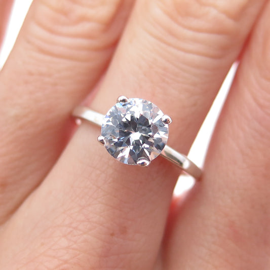 925 Sterling Silver Round-Cut C Z Engagement Ring Size 8