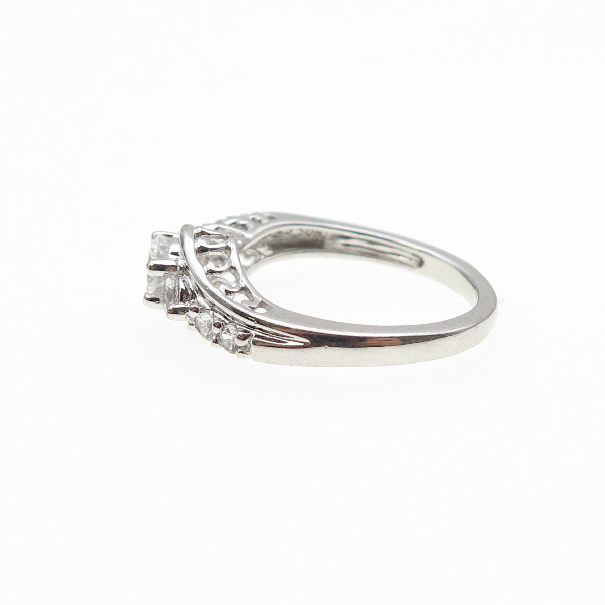 SUN 925 Sterling Silver Round-Cut C Z Engagement Ring Size 7