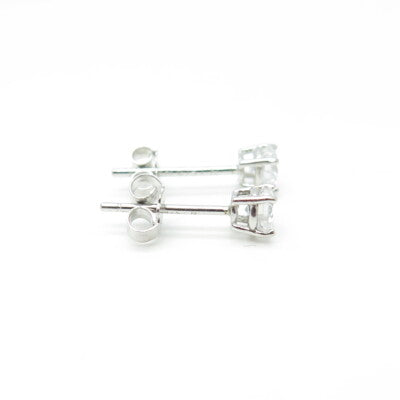 HAN 925 Sterling Silver Round-Cut Shaped C Z Stud Earrings