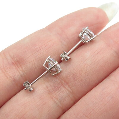 DEE BERKLEY JEWELRY 925 Sterling Silver Round-Cut Shaped C Z Stud Earrings