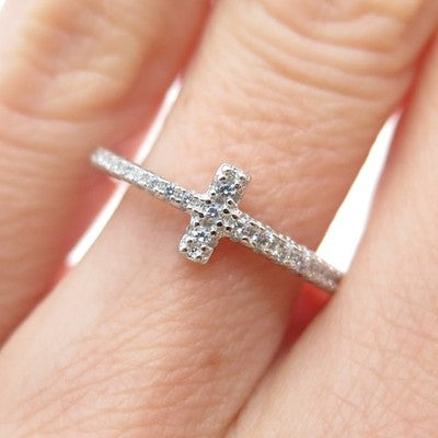 925 Sterling Silver Round-Cut C Z Cross Ring Size 5.75