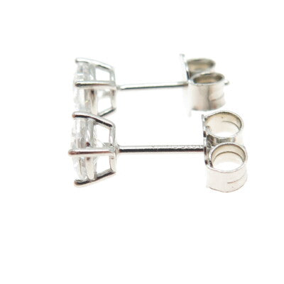 925 Sterling Silver Round-Cut Shaped White C Z Stud Earrings