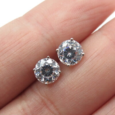 DEE BERKLEY JEWELRY 925 Sterling Silver Round-Cut Shaped C Z Stud Earrings