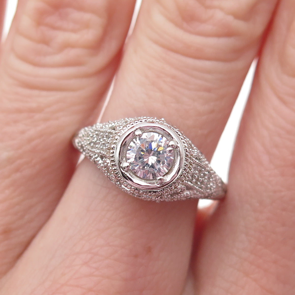 925 Sterling Silver Round-Cut C Z Engagement Ring Size 7