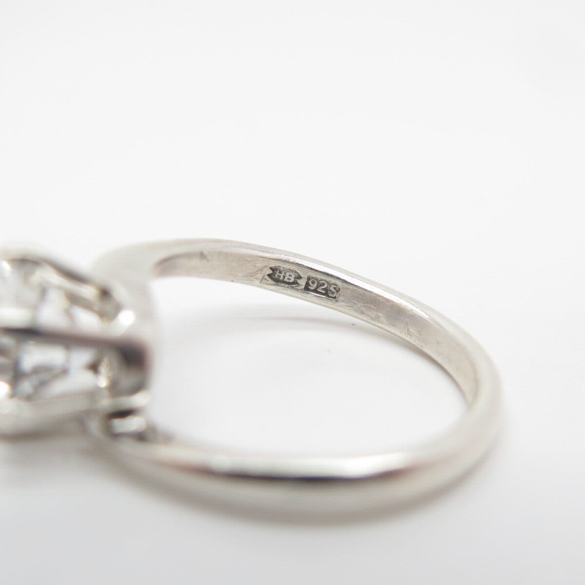 925 Sterling Silver Round-Cut C Z Ring Size 5.5