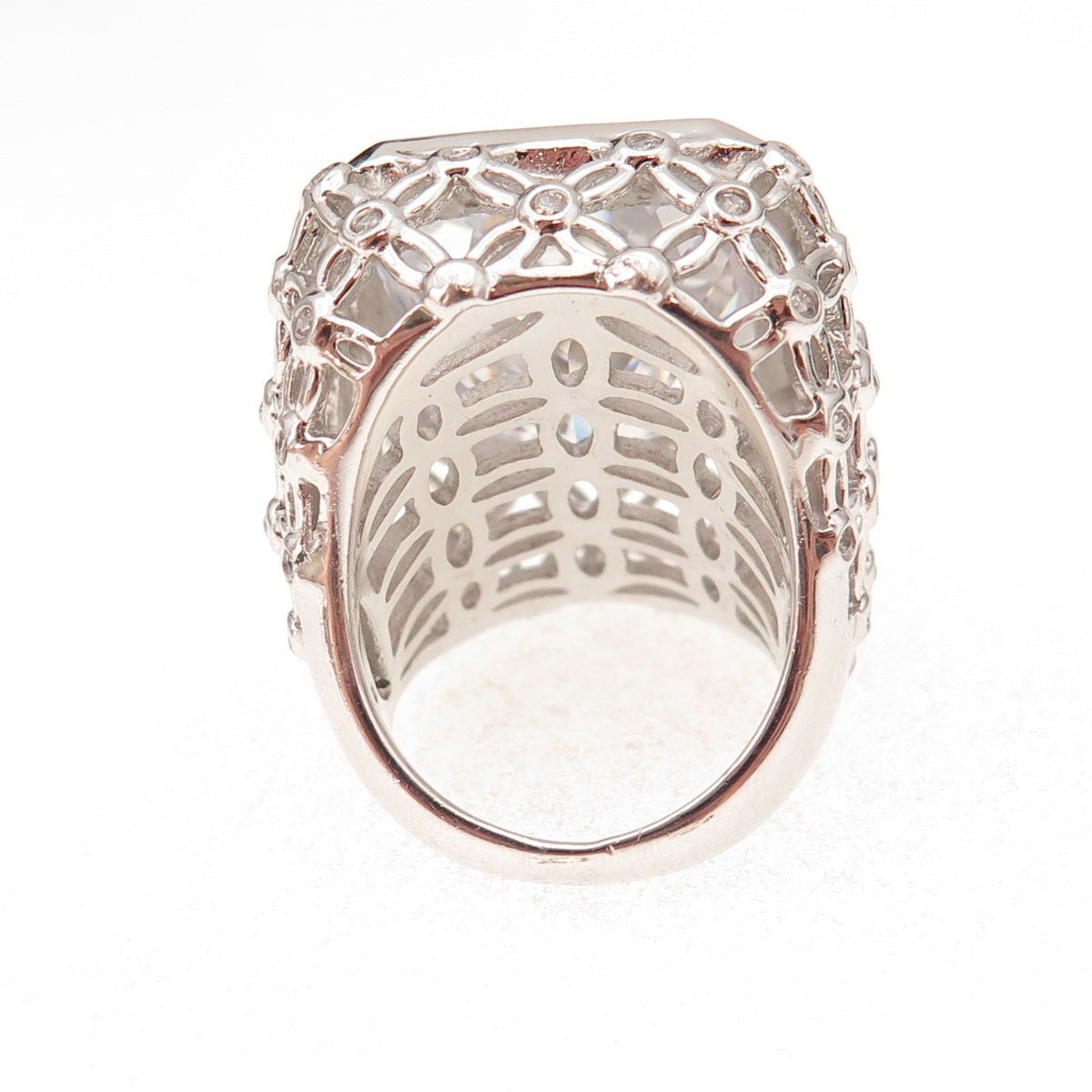 925 Sterling Silver Radiant & Round-Cut C Z Statement Ring Size 7