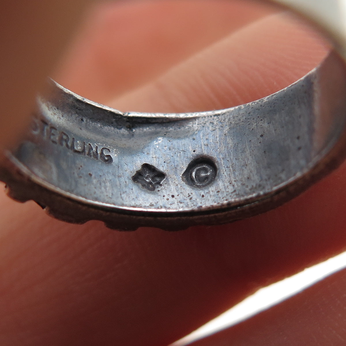 SUNWEST 925 Sterling Silver Vintage Modernist Maze Oxidized Band Ring Size 5