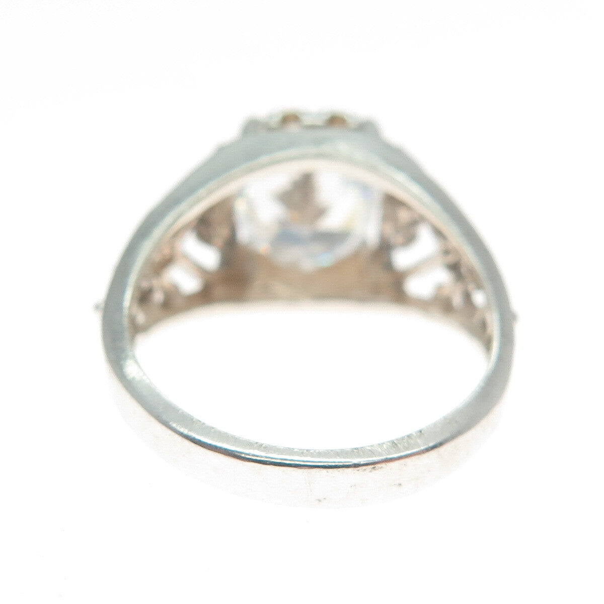 925 Sterling Silver Oval-Cut Shaped C Z Ornate Heart Ring Size 6.5