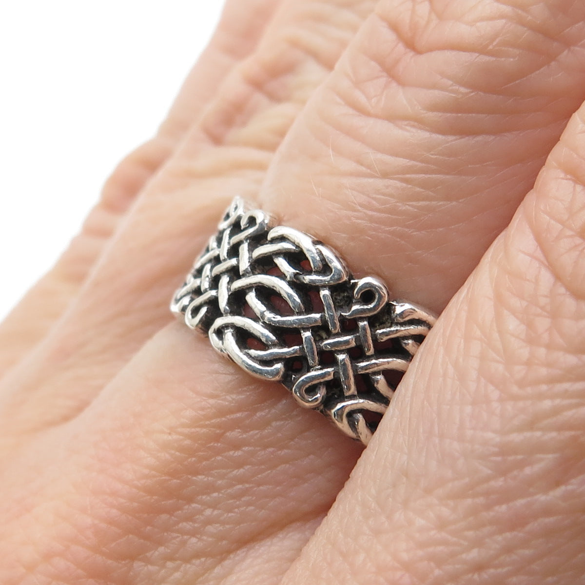 925 Sterling Silver Vintage Celtic Knot Oxidized Band Ring Size 7.5