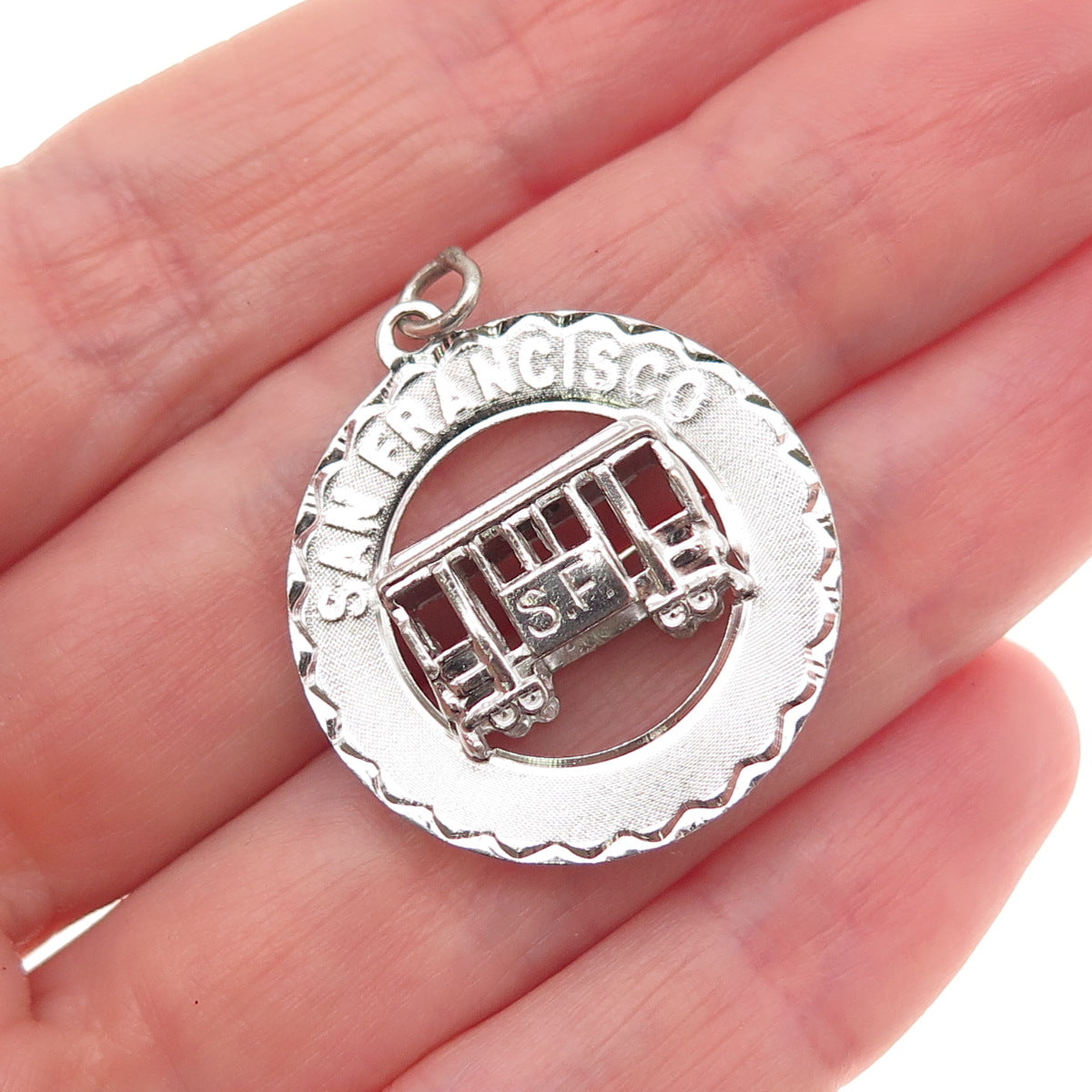 Crea 925 Sterling Silver Vintage San Francisco Cable Car Charm Pendant