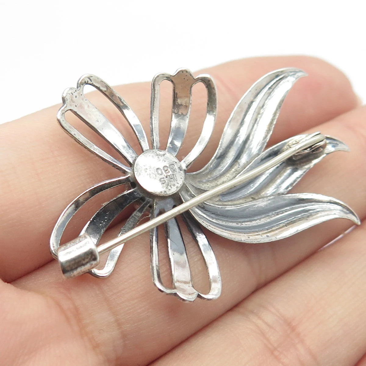 830 Silver Vintage Ribbon Bow Pin Brooch