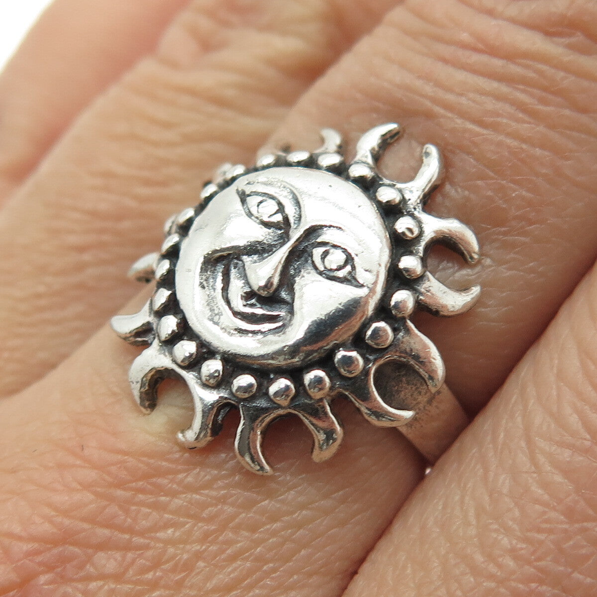 925 Sterling Silver Vintage Sun Face Oxidized Ring Size 7