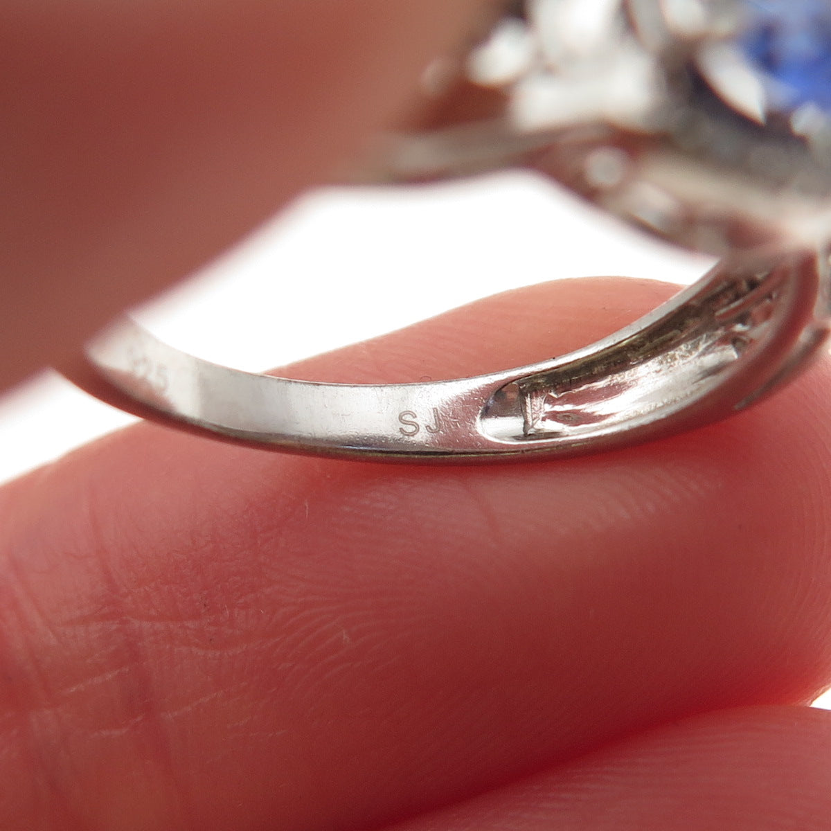 925 Sterling Silver Round-Cut Blue & White C Z Ring Size 7.25