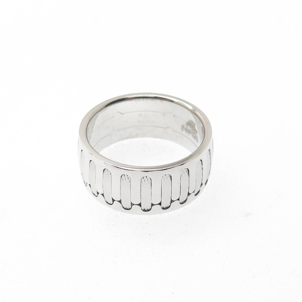 NEOS 925 Sterling Silver Textured Sewing Stitches Band Ring Size 8.75