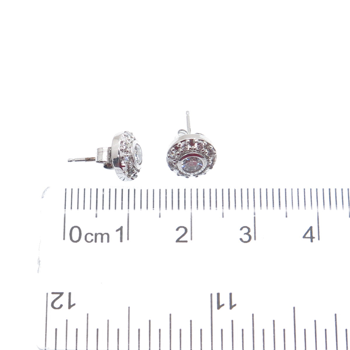 925 Sterling Silver Round-Cut Shaped C Z Sparkle Stud Earrings
