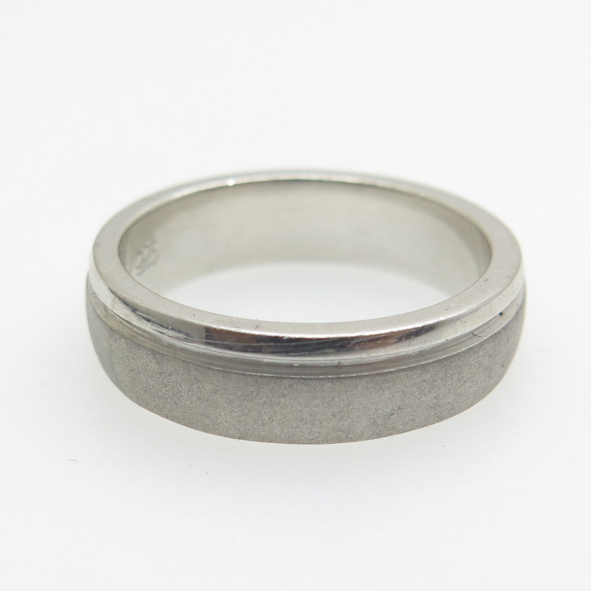 925 Sterling Silver Modernist Band Ring Size 8