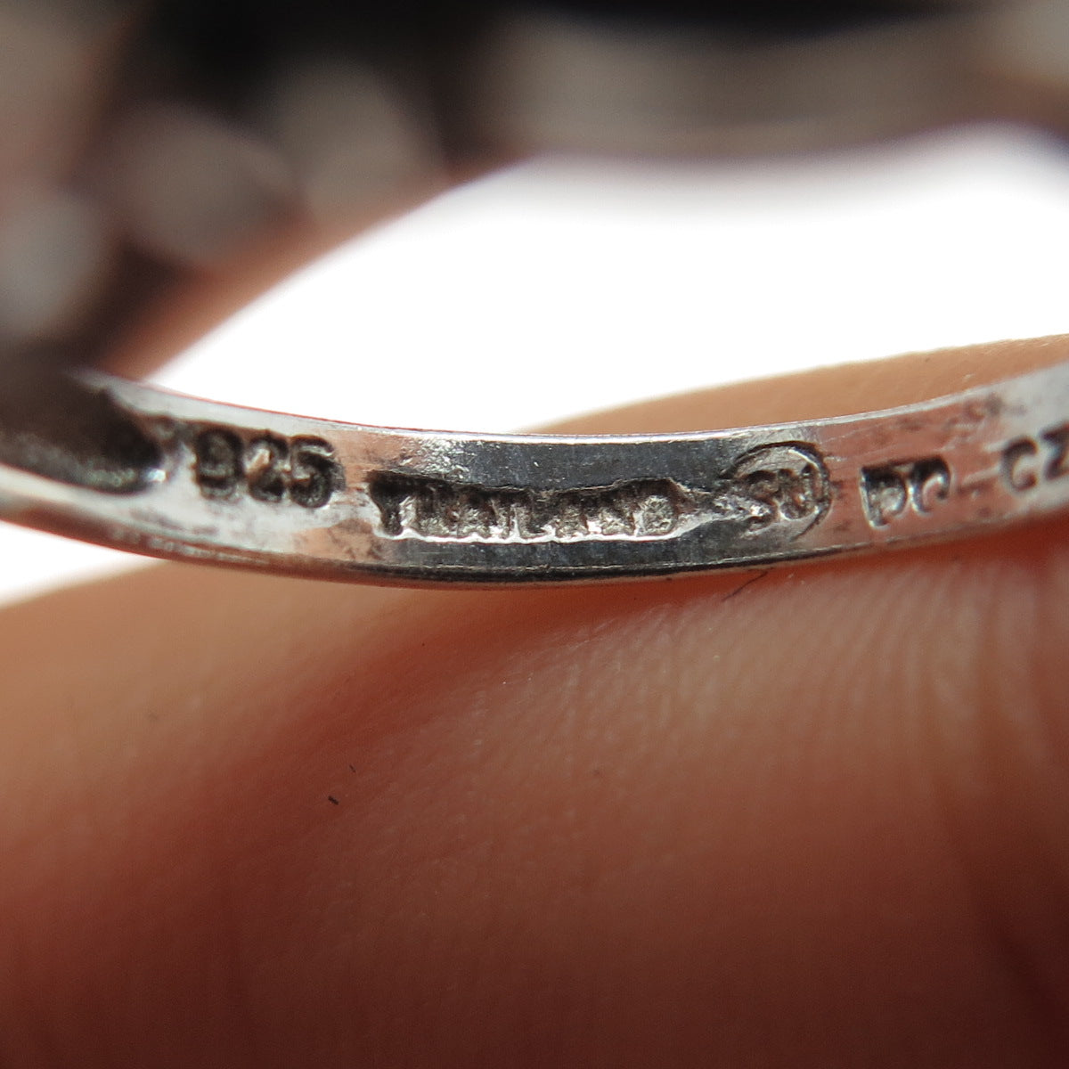 925 Sterling Silver Vintage Round-Cut C Z Engagement Oxidized Ring Size 7.25