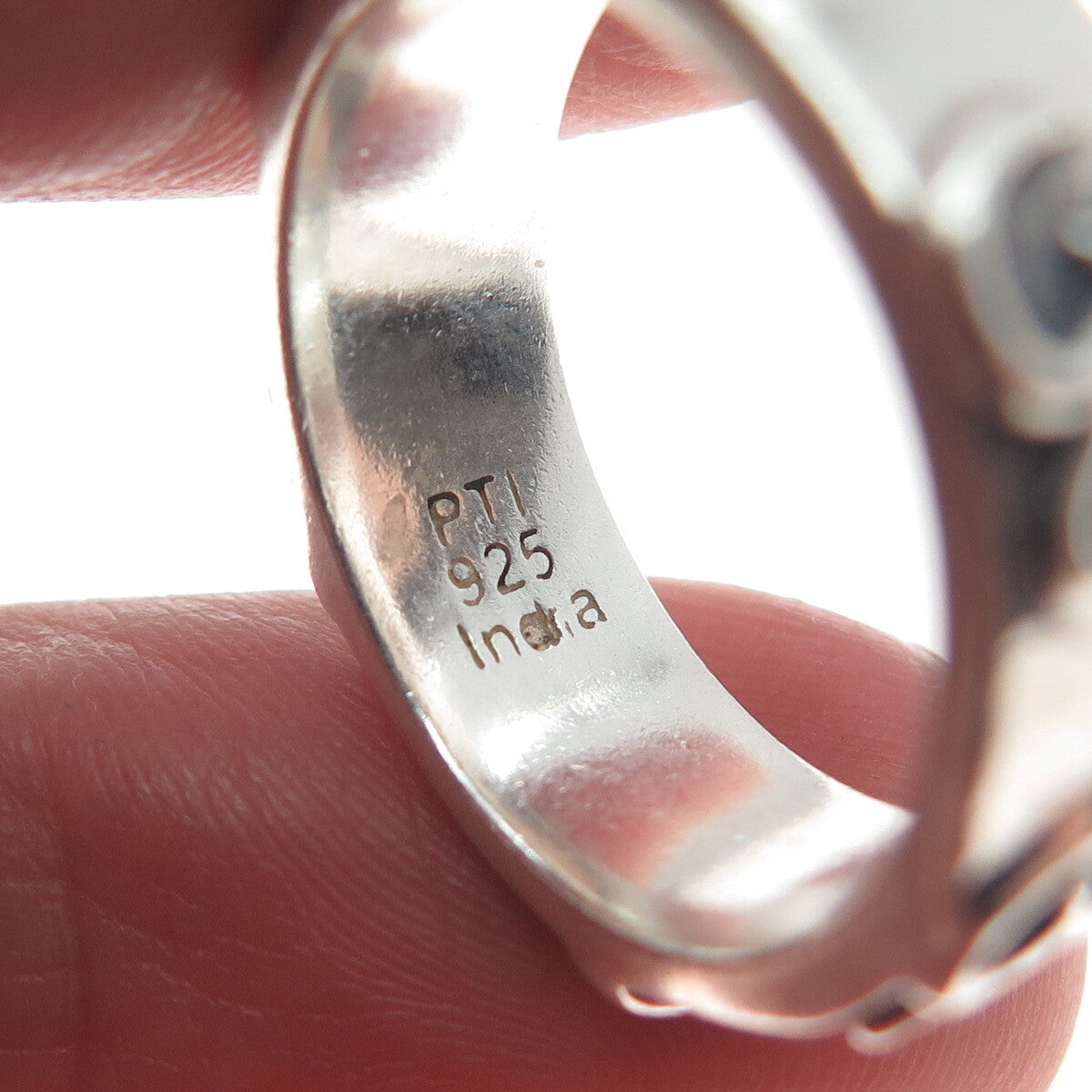 925 Sterling Silver Vintage Om Mantra Band Ring Size 7.5