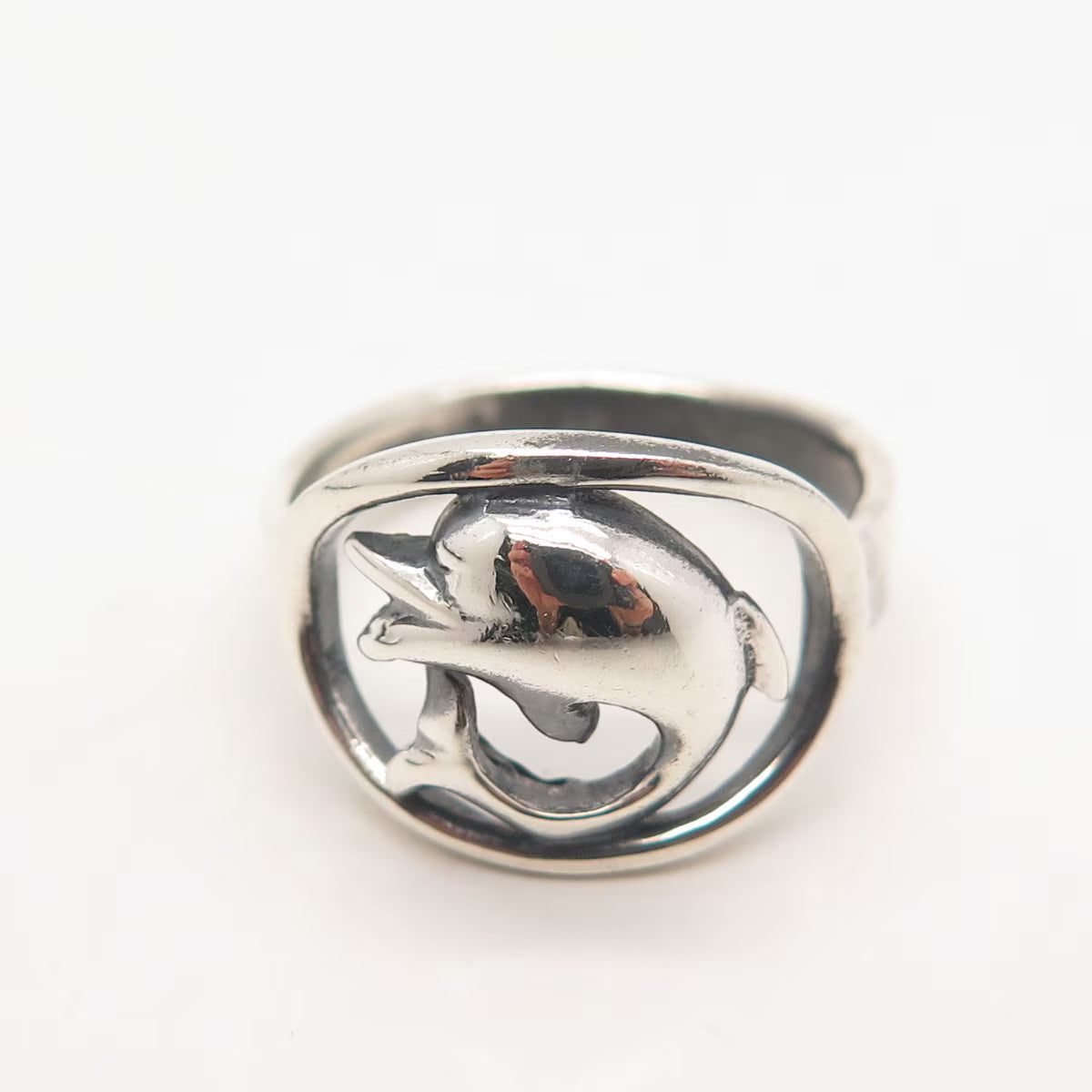925 Sterling Silver Vintage Friendly Dolphin Ring Size 8