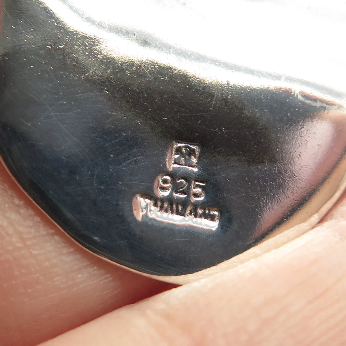 925 Sterling Silver Vintage Concaved Pendant