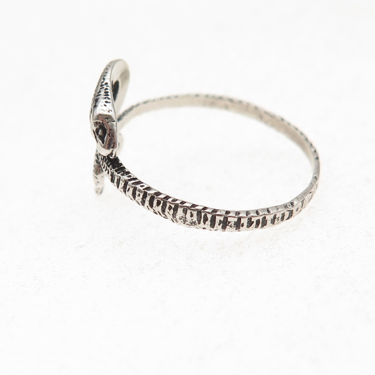 925 Sterling Silver Vintage Snake Oxidized Ring Size 8