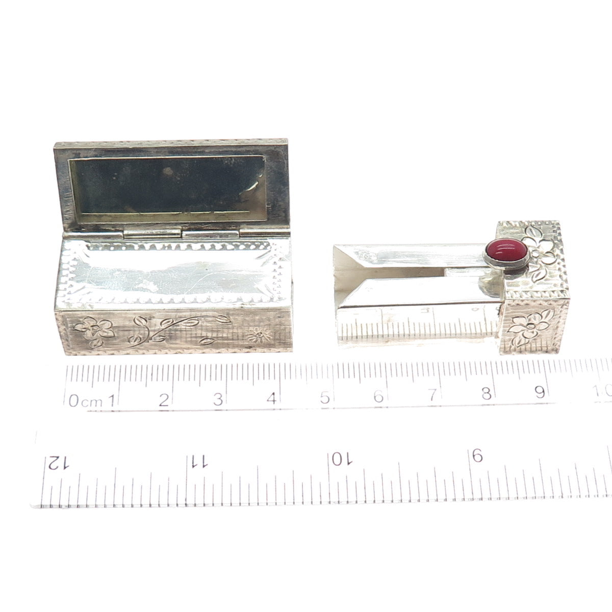 800 Silver Antique Art Deco Italy Real Coral Engraved Tube Slide Lipstick Case