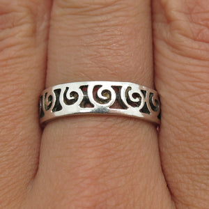 925 Sterling Silver Vintage Spiral All Around Band Ring Size 8.75