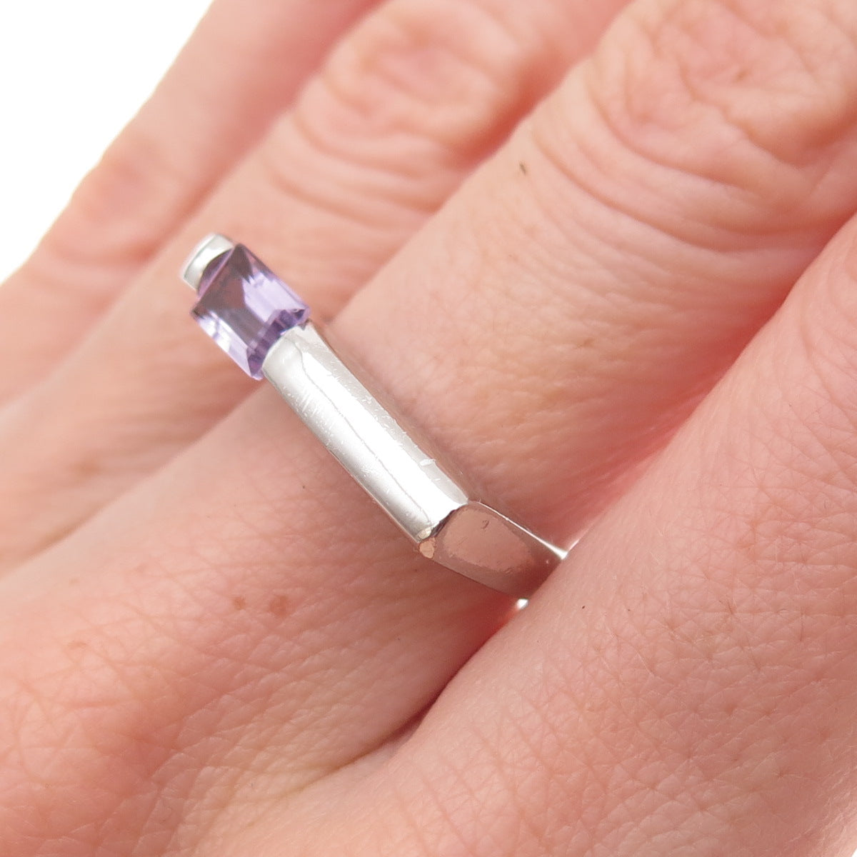 925 Sterling Silver Vintage Real Emerald-Cut Amethyst Modernist Ring Size 6.75