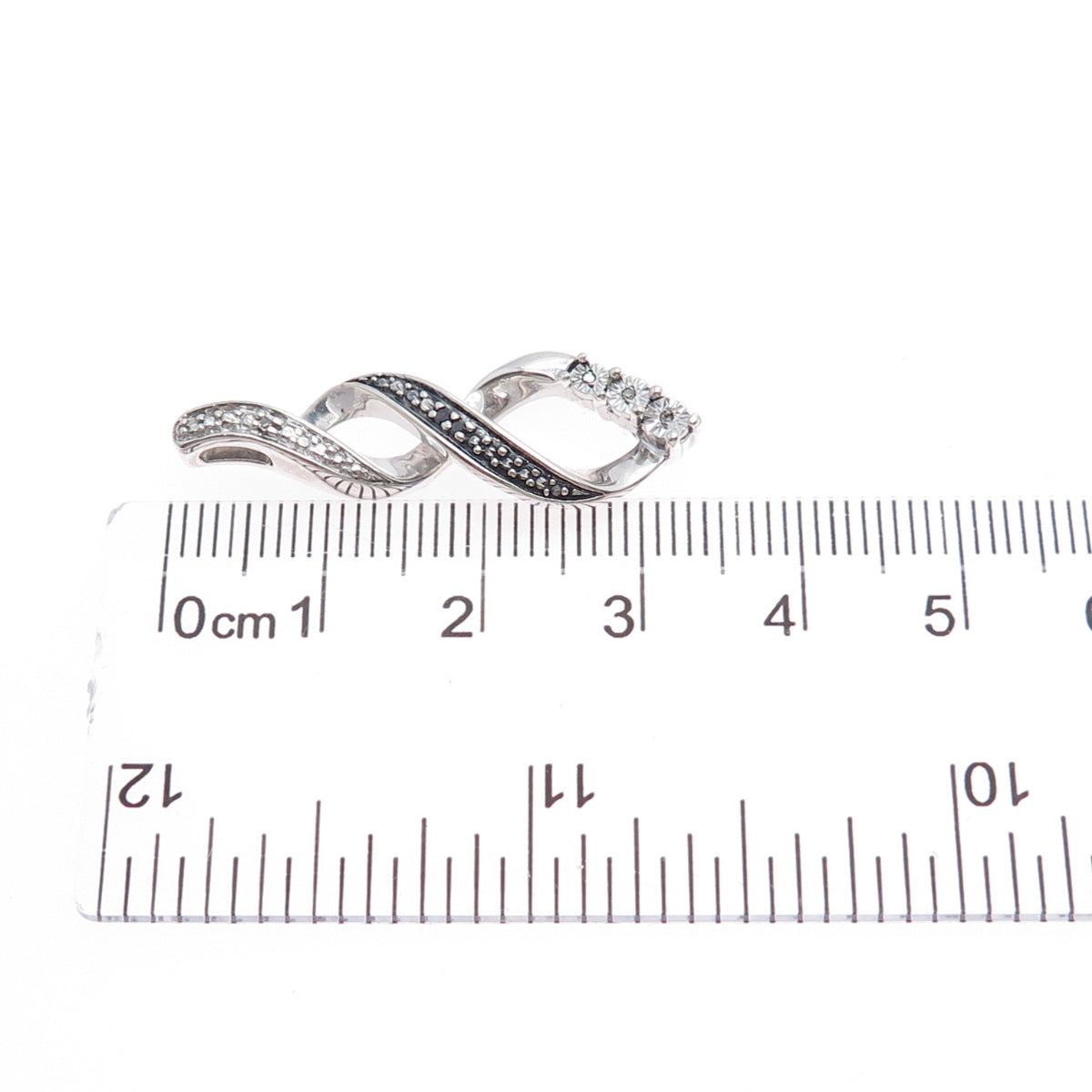 925 Sterling Silver Real Round-Cut Black & White Diamond Twisted Pendant